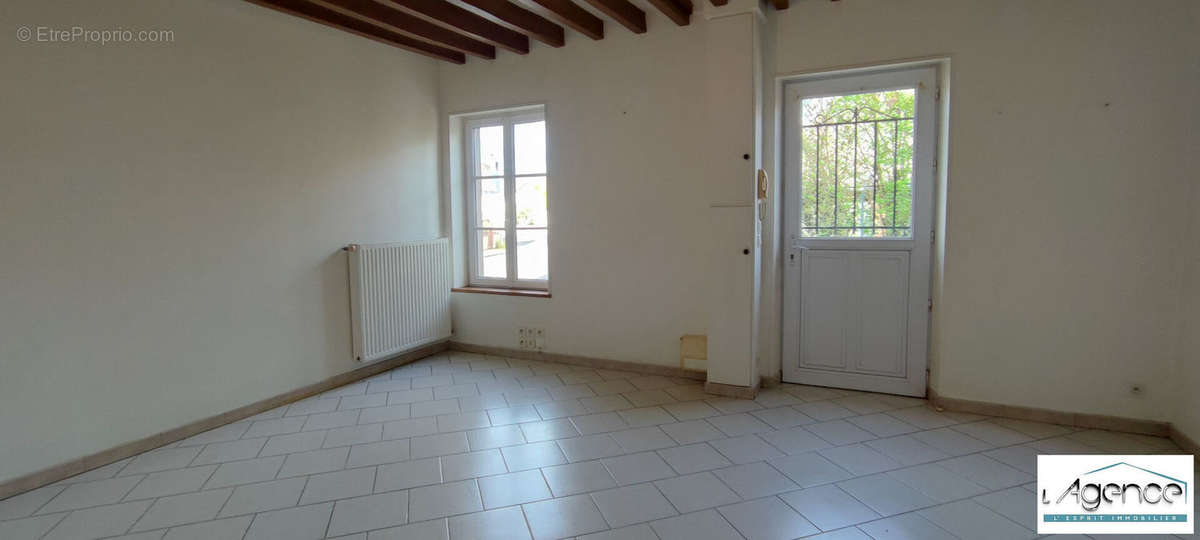 Appartement à BROU