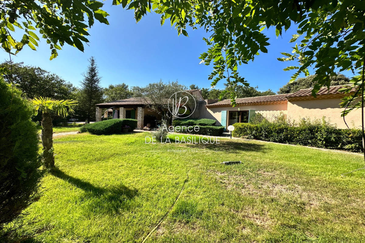 Maison à SAINT-MAXIMIN-LA-SAINTE-BAUME