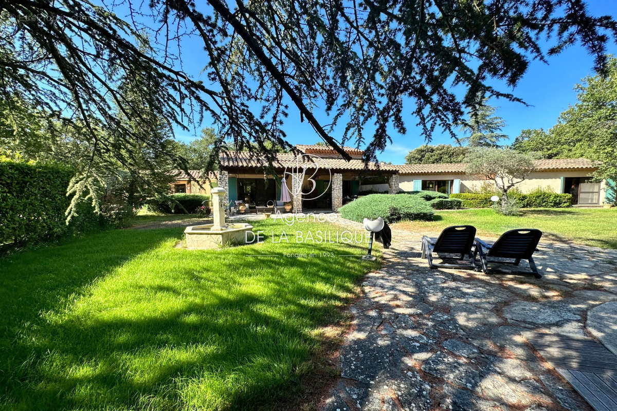 Maison à SAINT-MAXIMIN-LA-SAINTE-BAUME