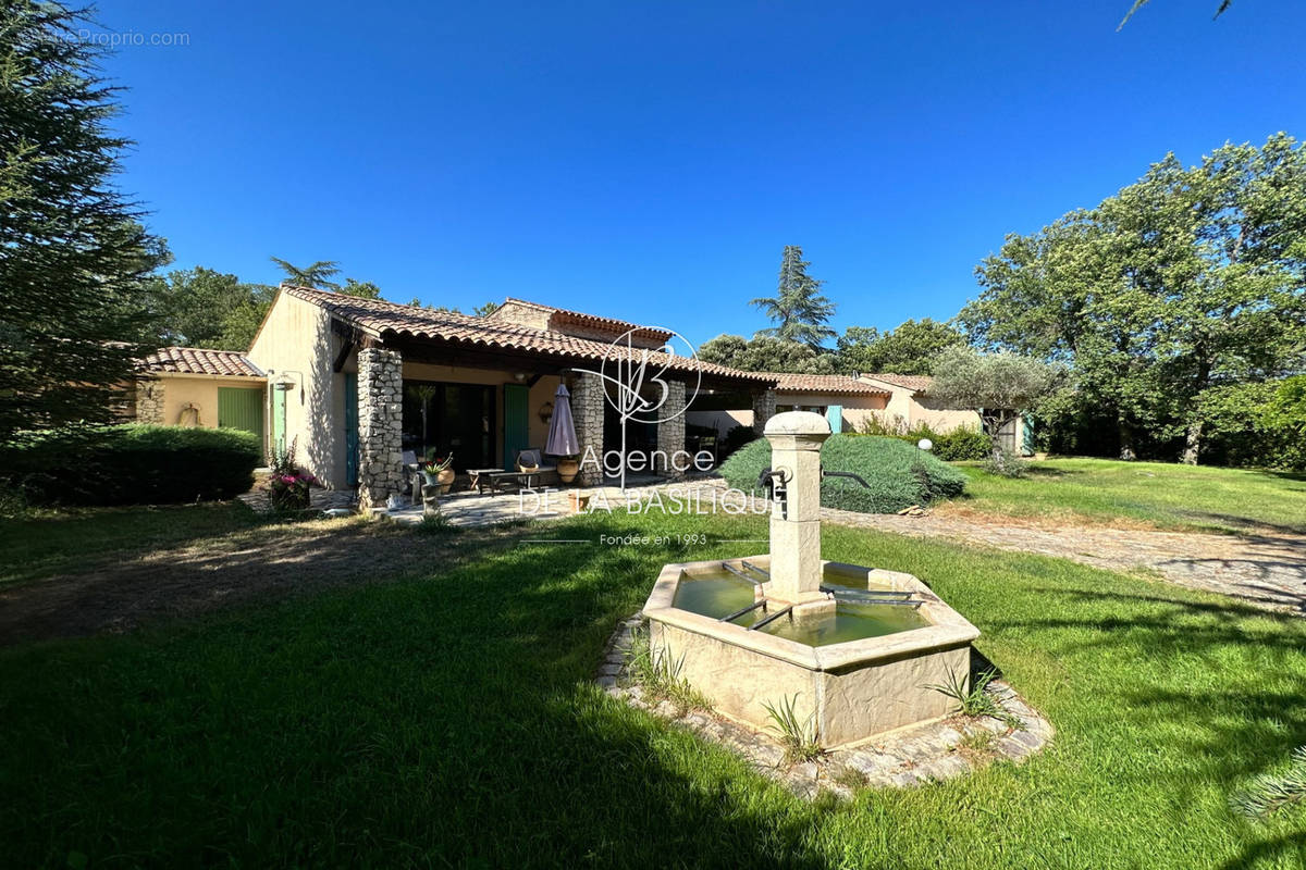 Maison à SAINT-MAXIMIN-LA-SAINTE-BAUME