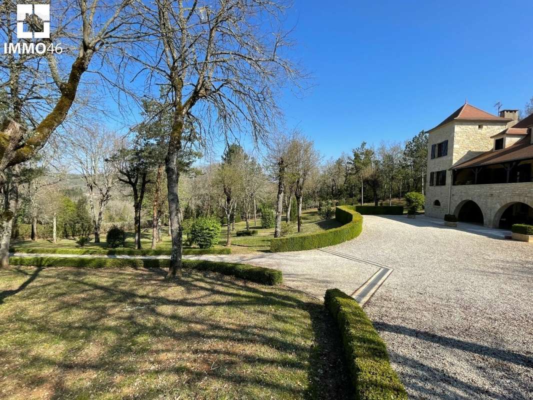 Maison à CAHORS