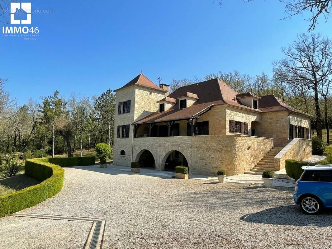 Maison à CAHORS