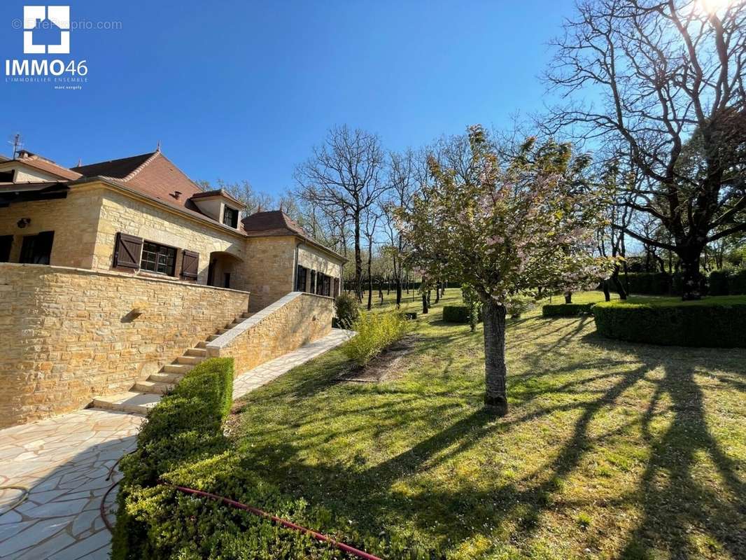 Maison à CAHORS