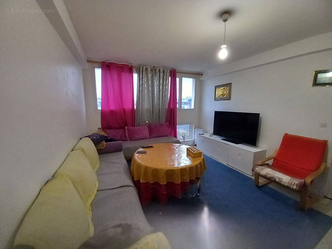 Appartement à HEROUVILLE-SAINT-CLAIR