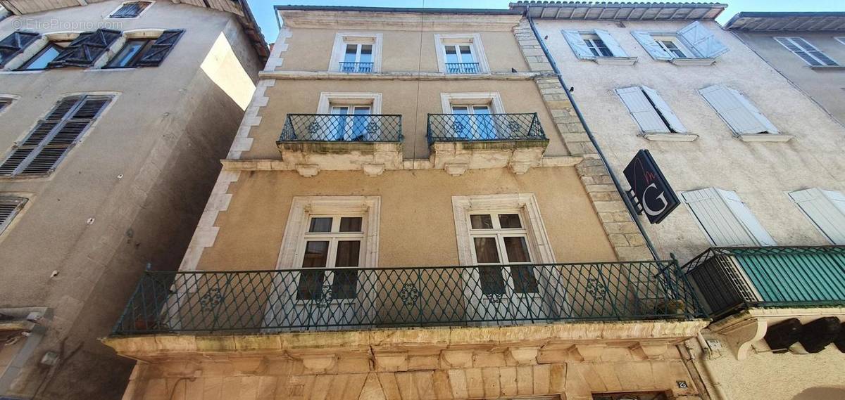 Appartement à VILLEFRANCHE-DE-ROUERGUE