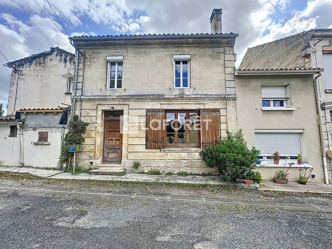 Maison à ARVEYRES