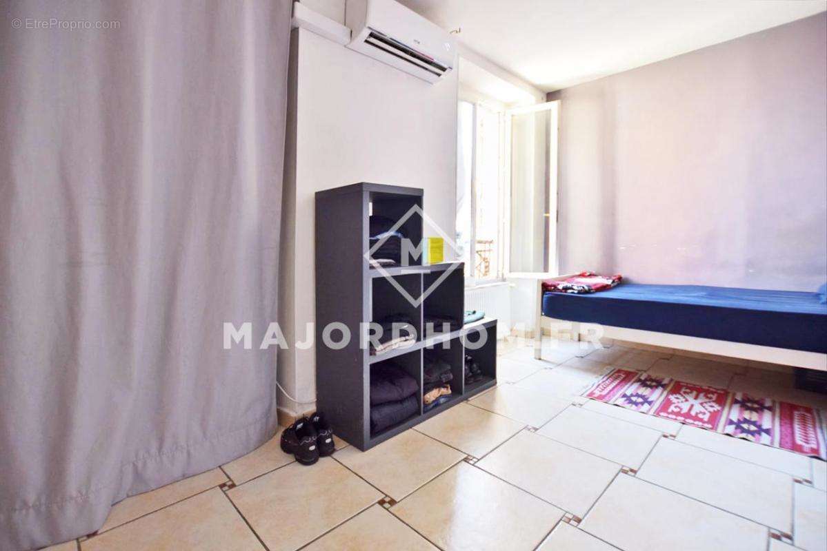 Appartement à MARSEILLE-2E