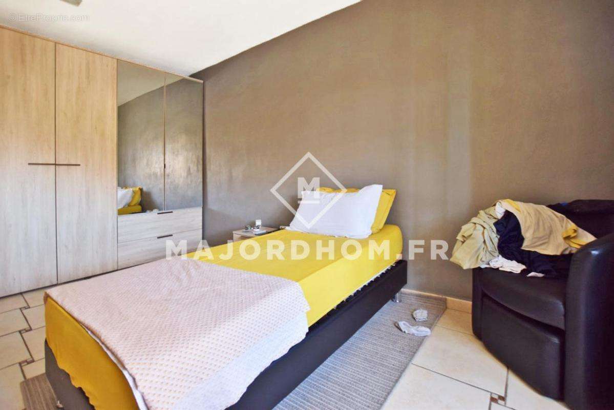 Appartement à MARSEILLE-2E