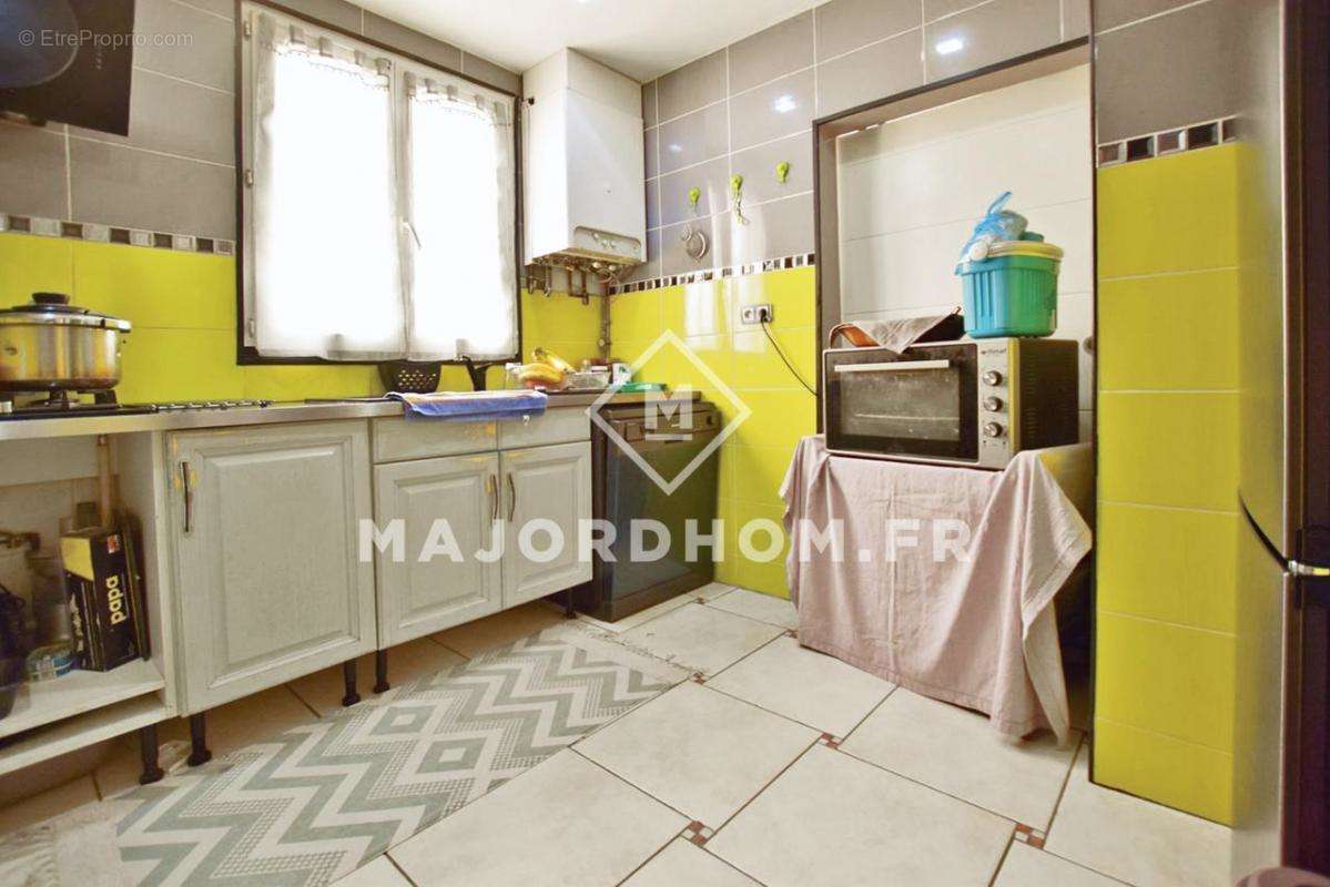 Appartement à MARSEILLE-2E