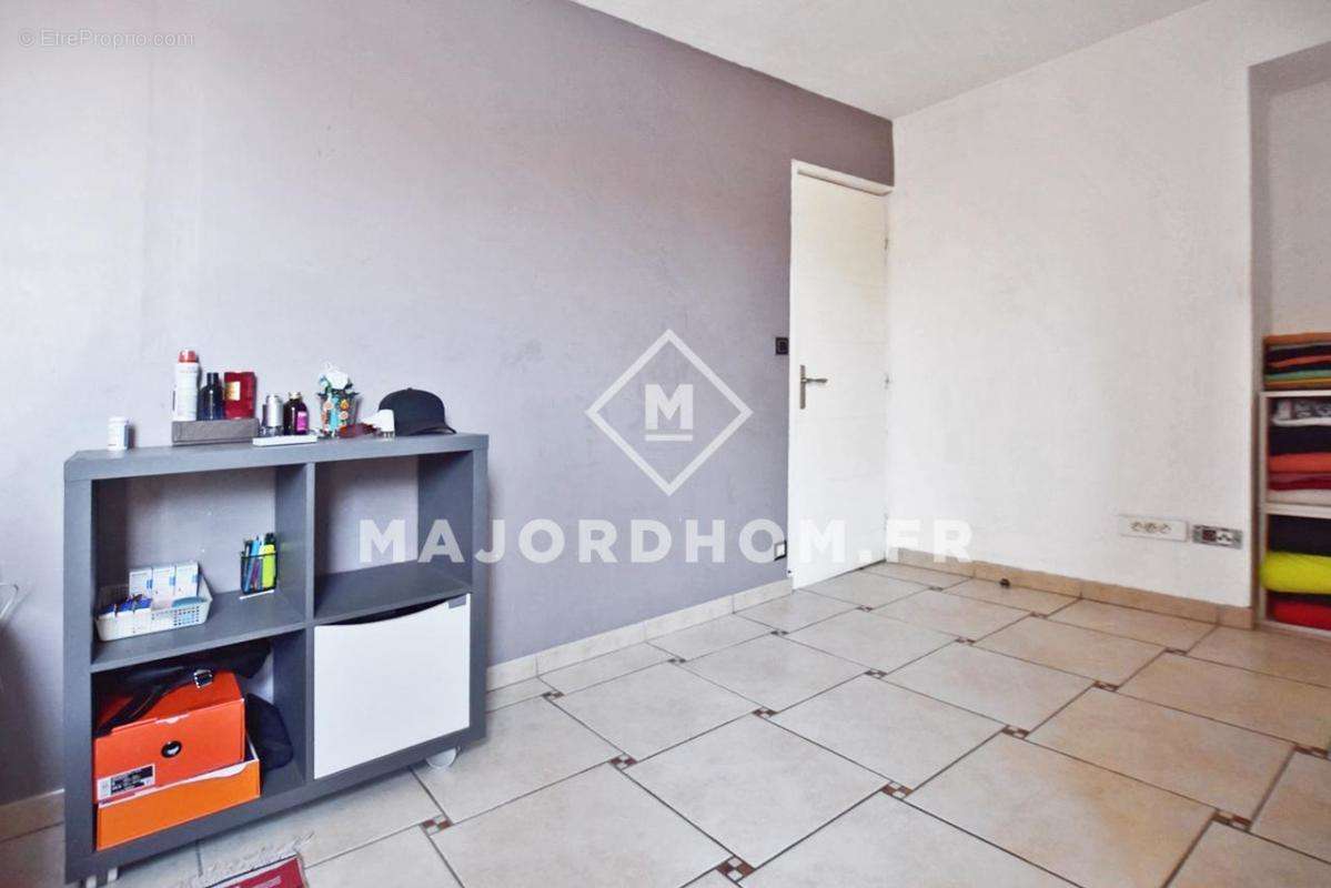 Appartement à MARSEILLE-2E