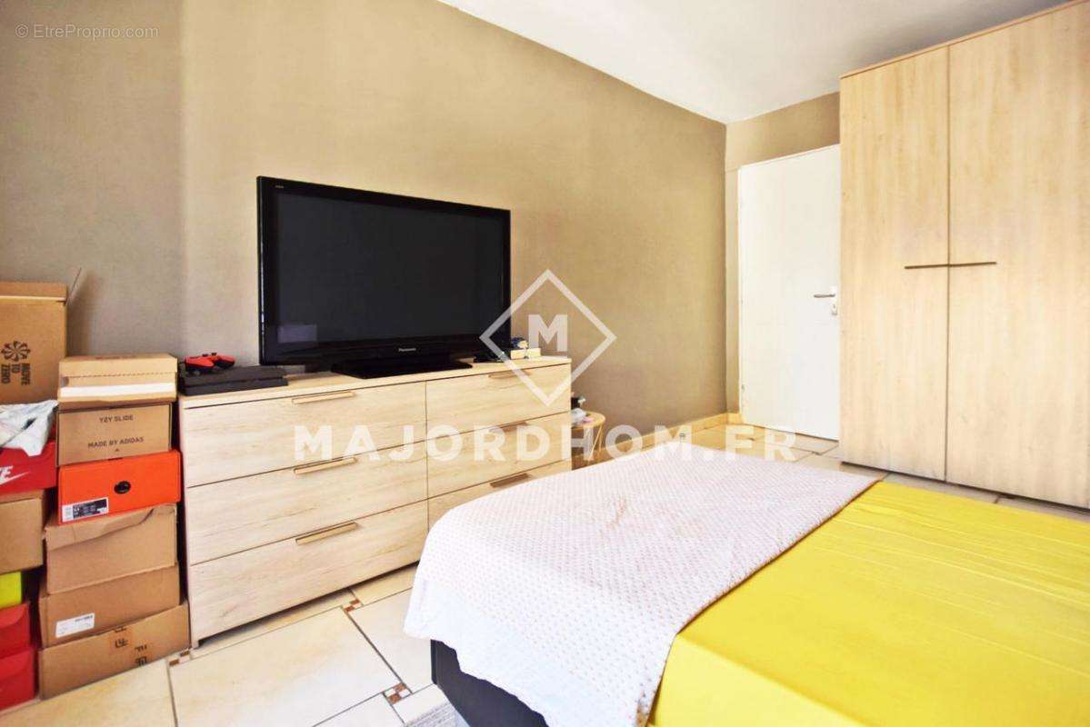 Appartement à MARSEILLE-2E