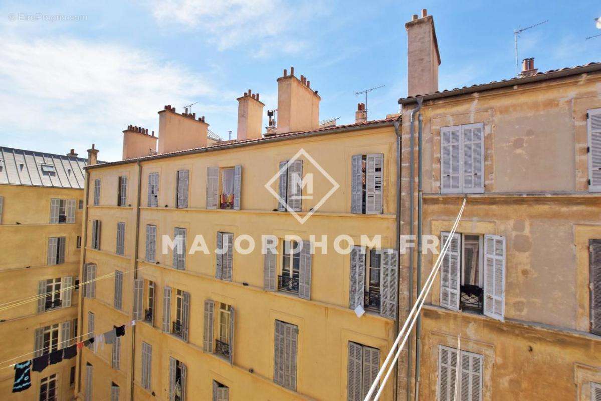 Appartement à MARSEILLE-2E