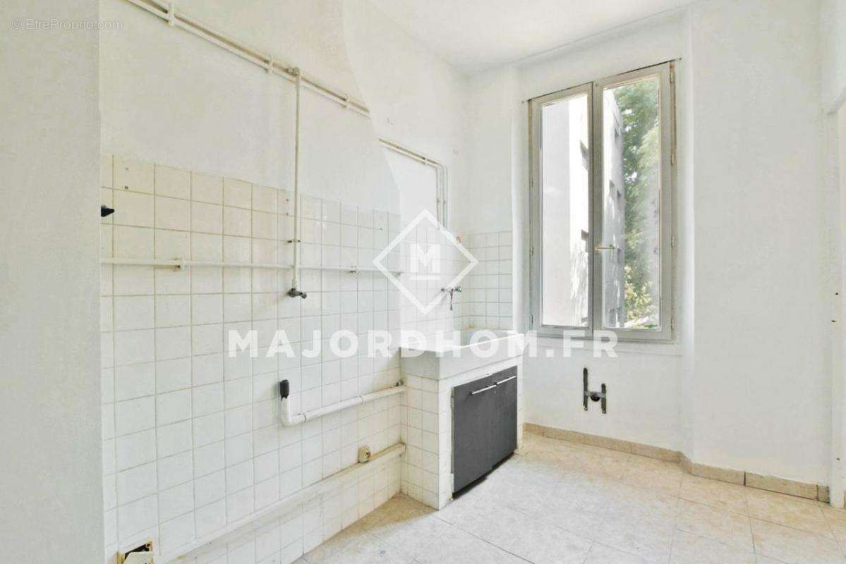 Appartement à MARSEILLE-6E