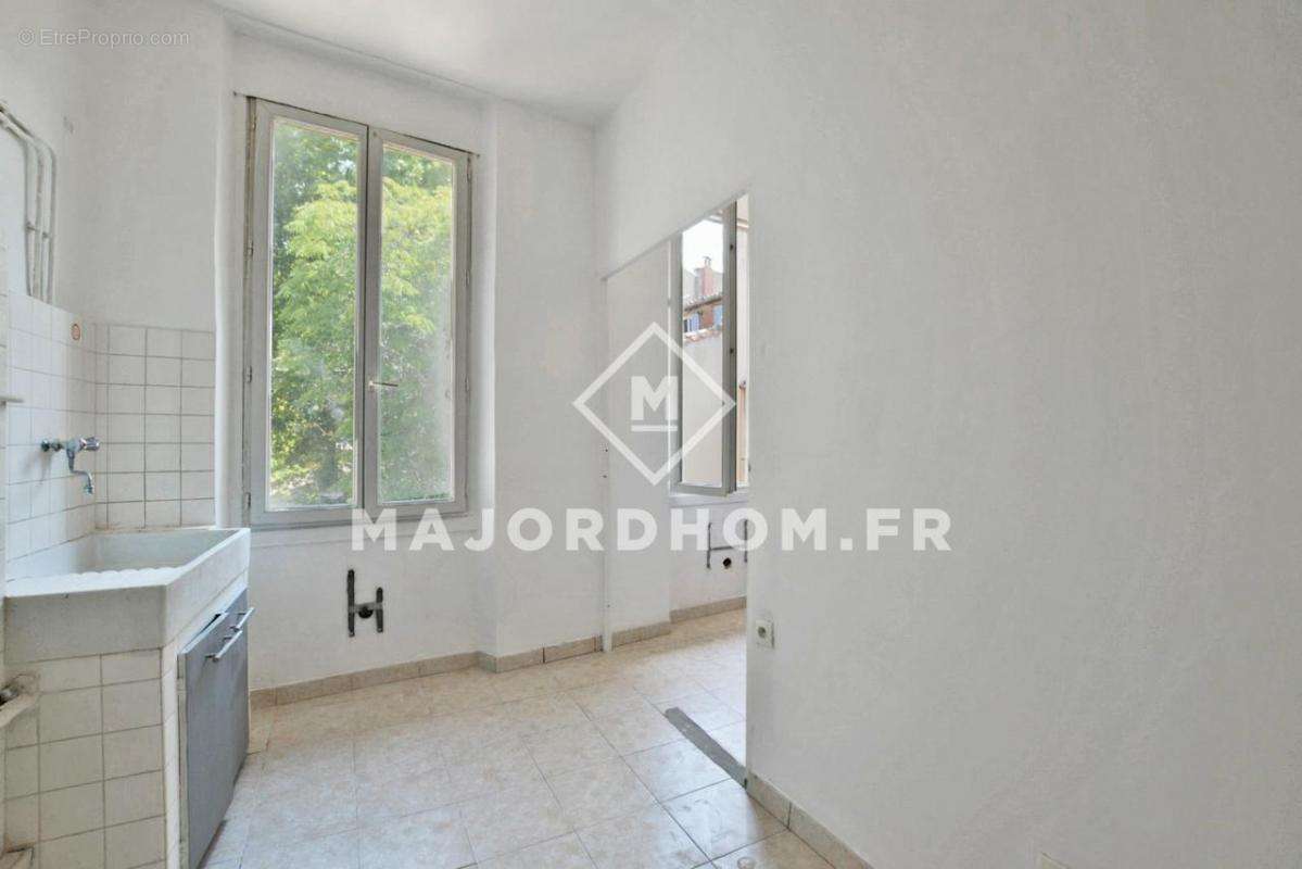 Appartement à MARSEILLE-6E