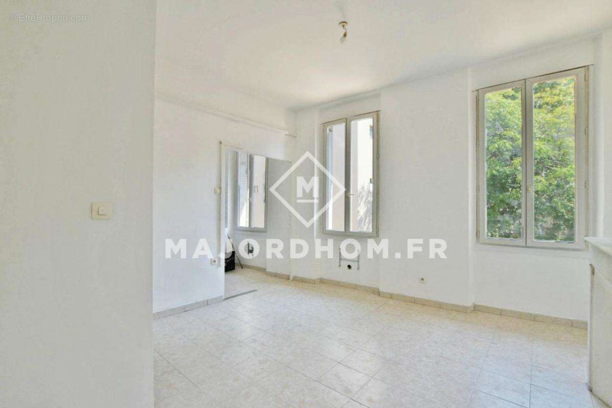 Appartement à MARSEILLE-6E