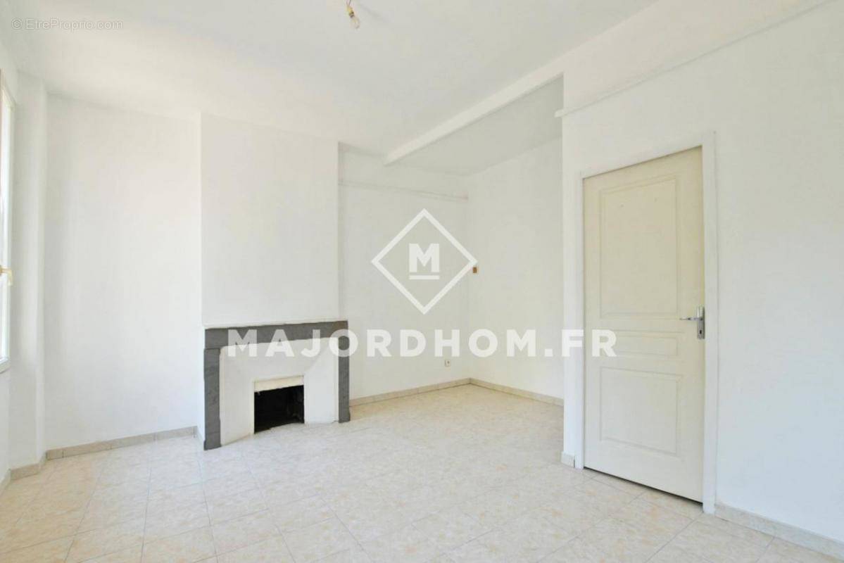 Appartement à MARSEILLE-6E