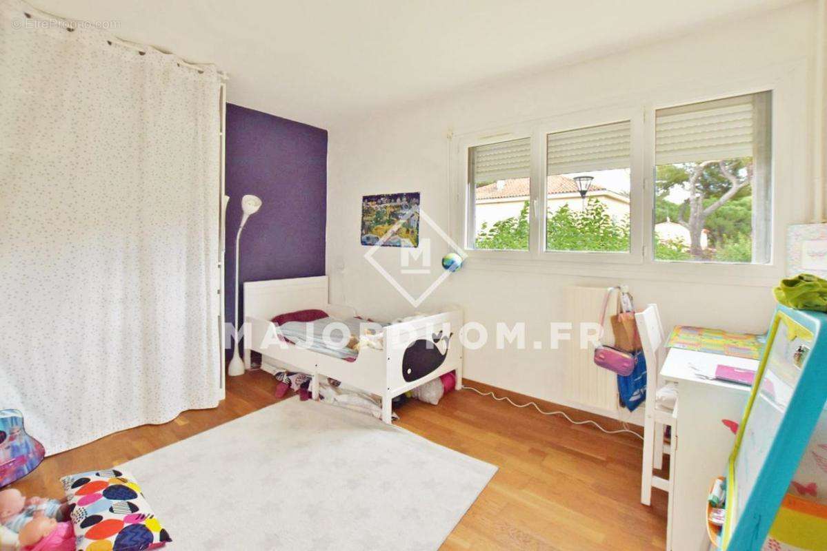 Appartement à MARSEILLE-9E