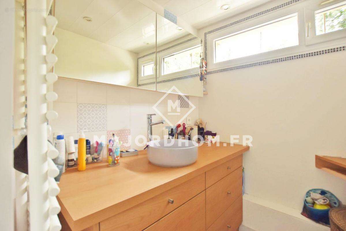 Appartement à MARSEILLE-9E