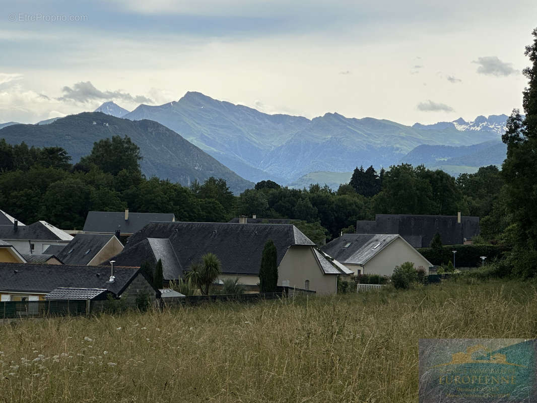 Terrain à POUEYFERRE