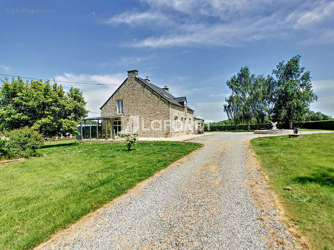 Maison à GUEGON