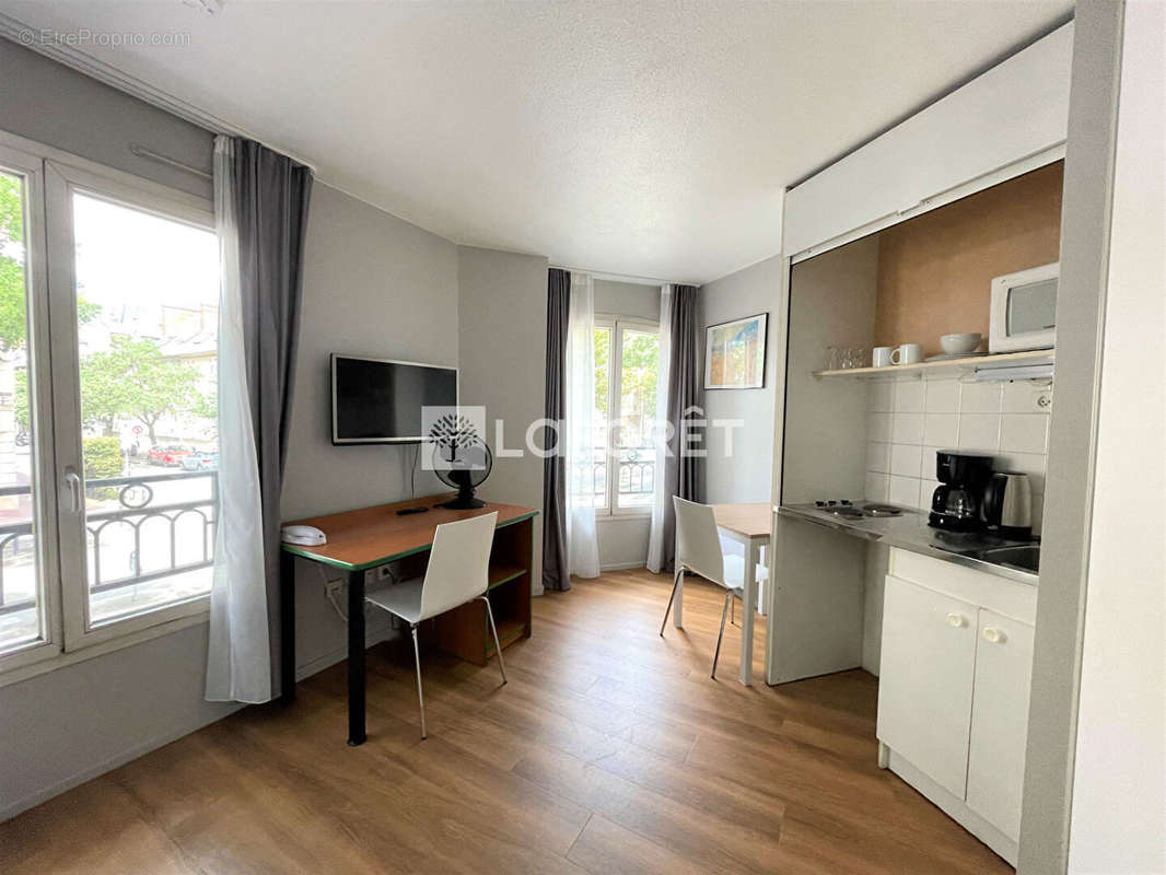 Appartement à MAISONS-ALFORT