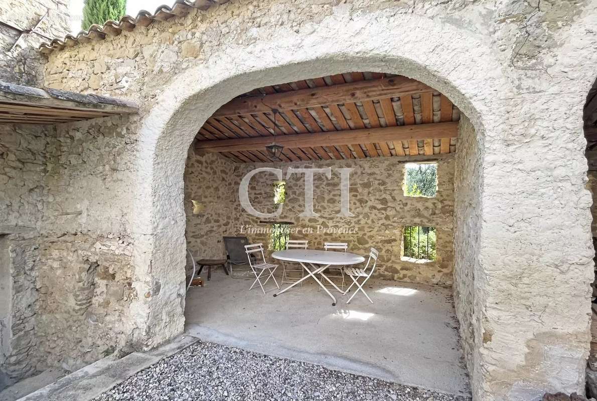 Maison à VAISON-LA-ROMAINE