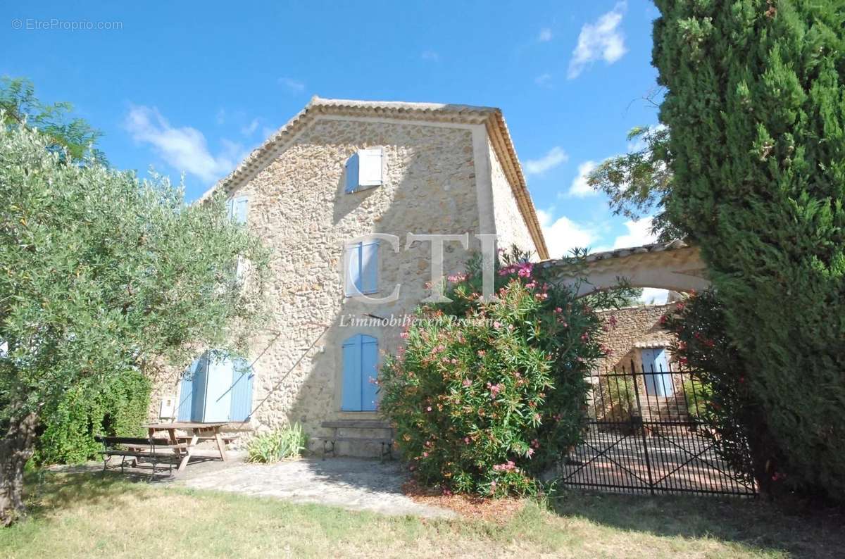 Maison à VAISON-LA-ROMAINE