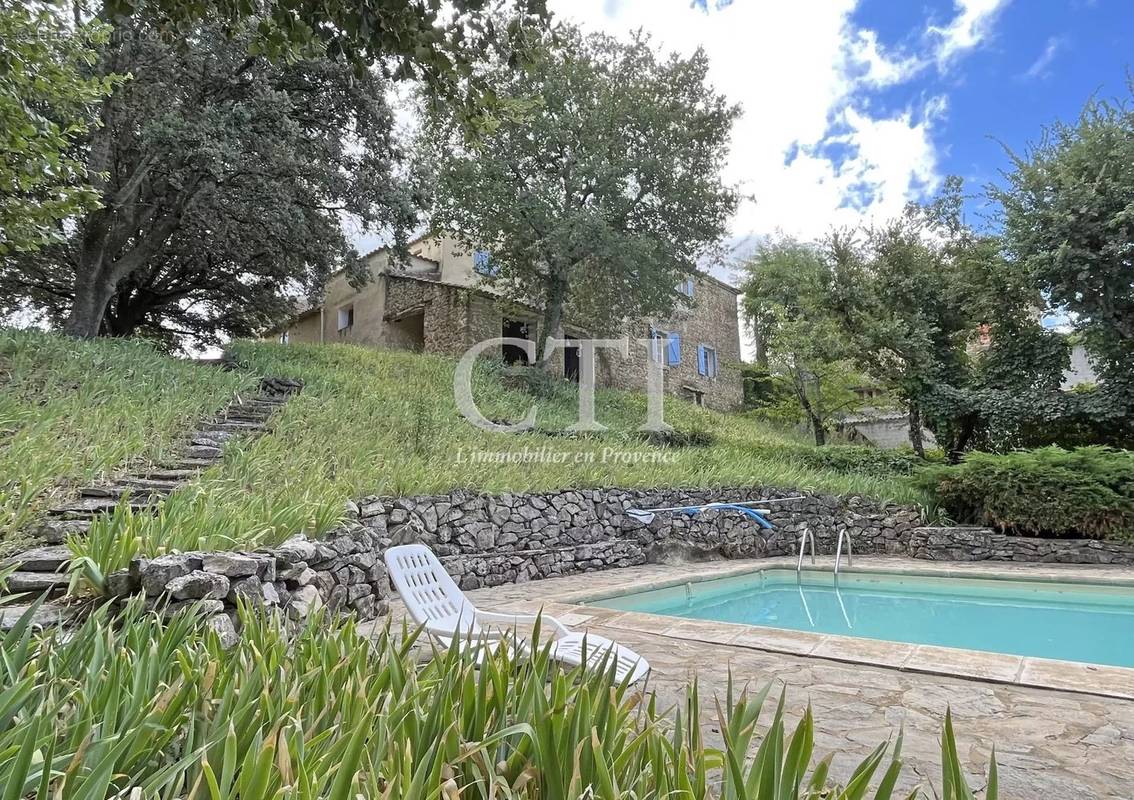 Maison à VAISON-LA-ROMAINE