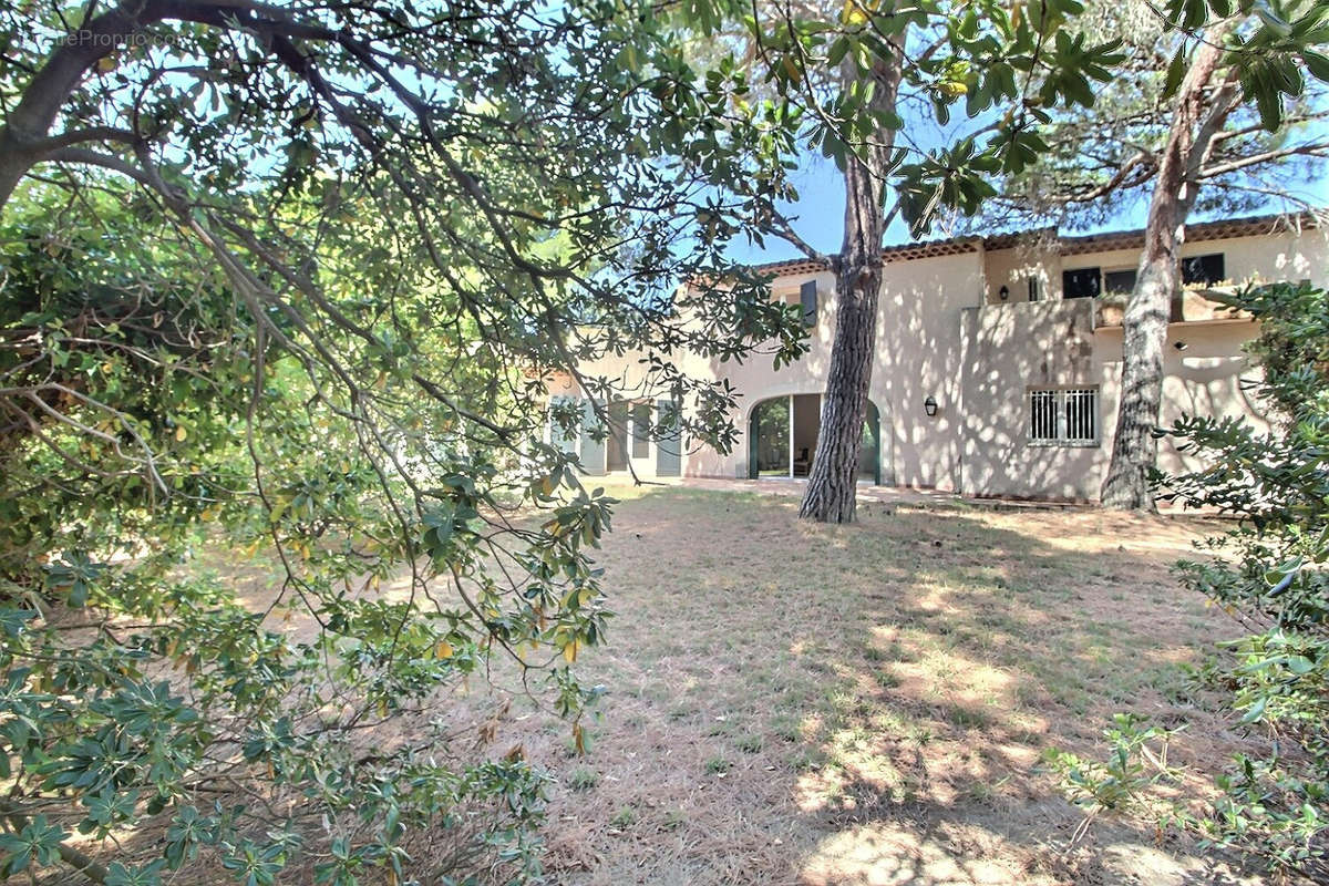 Maison à SAINT-CYPRIEN