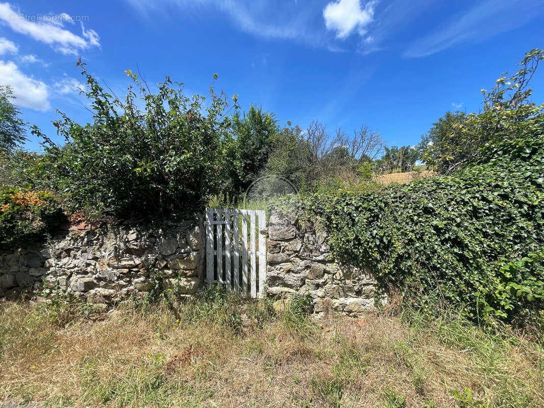 Maison à SAINT-SYMPHORIEN-SUR-COISE