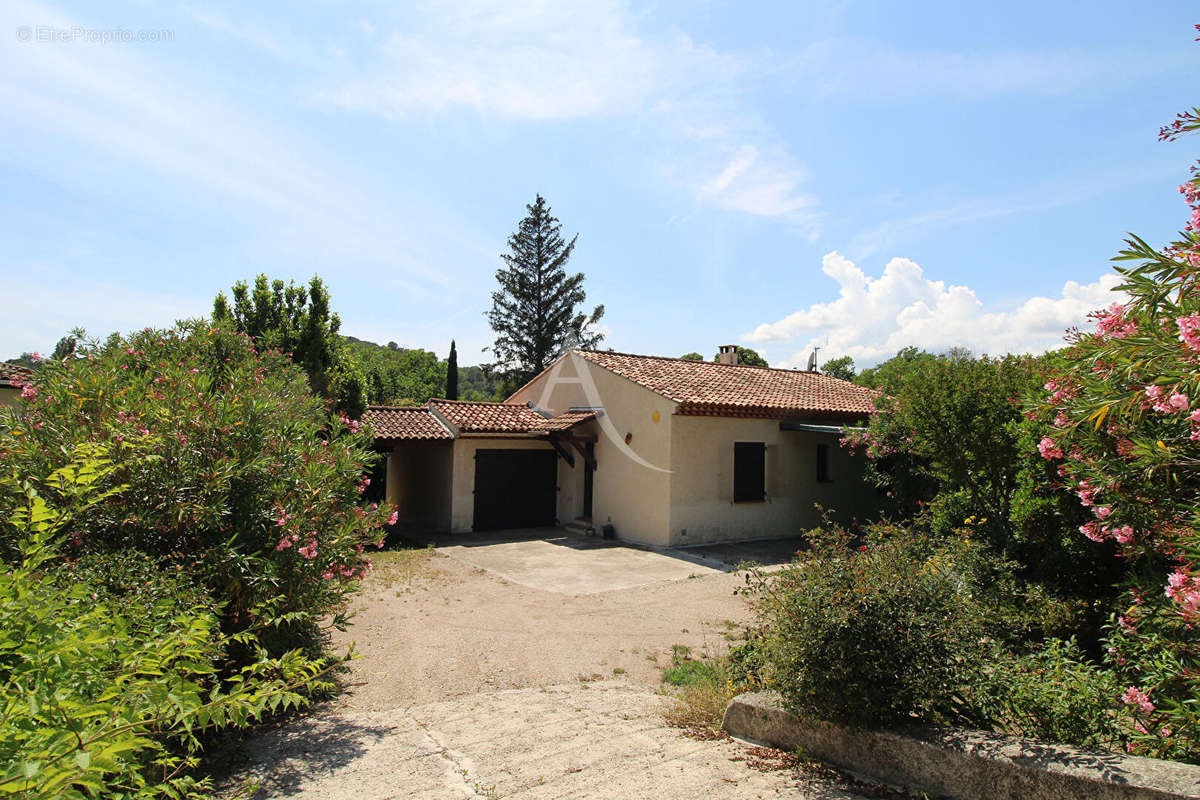 Maison à PIERREFEU-DU-VAR