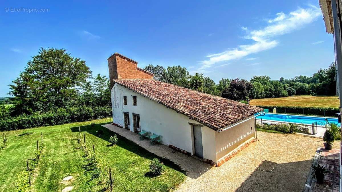 Maison à MONTPEZAT-DE-QUERCY