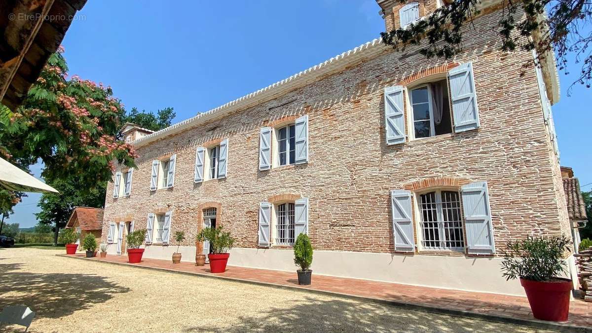 Maison à MONTPEZAT-DE-QUERCY