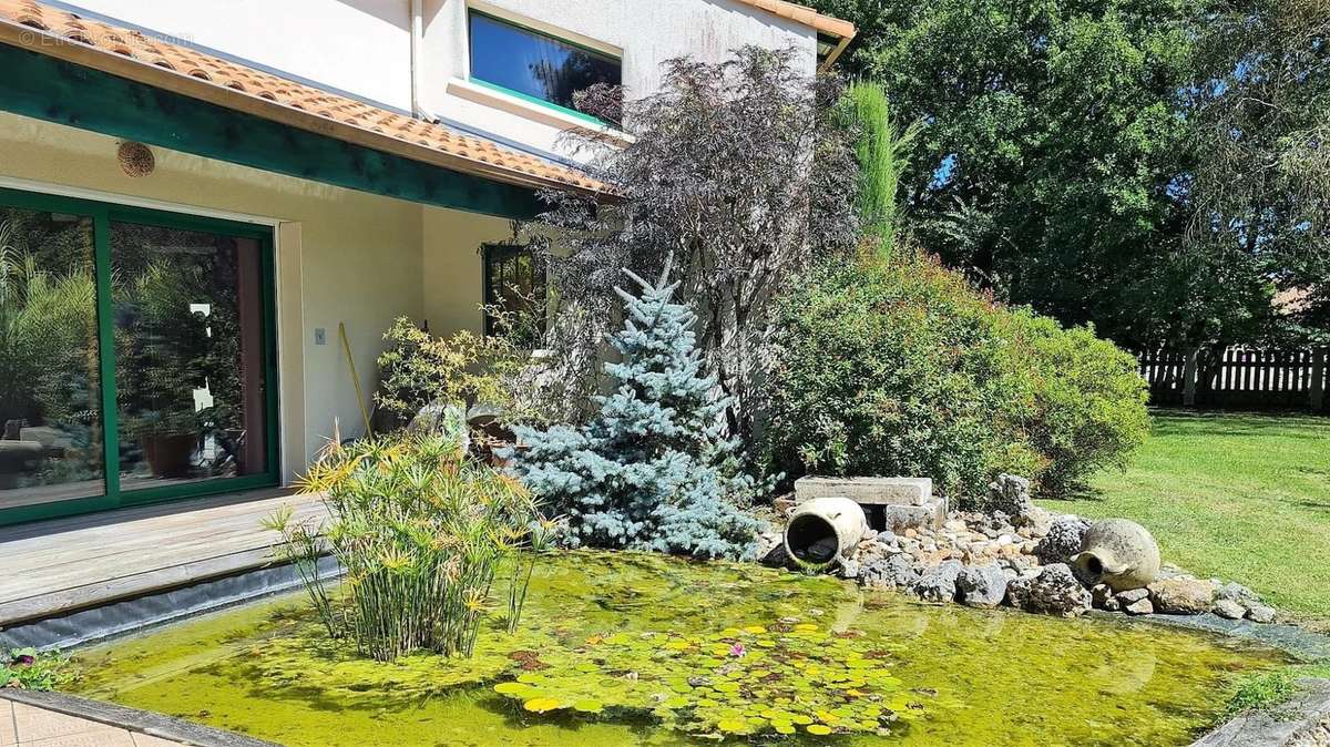 Maison à SAINT-SULPICE-DE-ROYAN