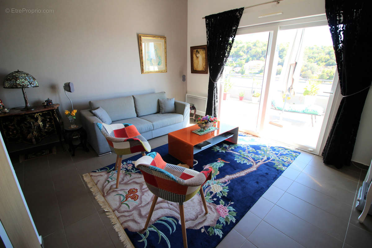 Appartement à ROQUEBRUNE-CAP-MARTIN