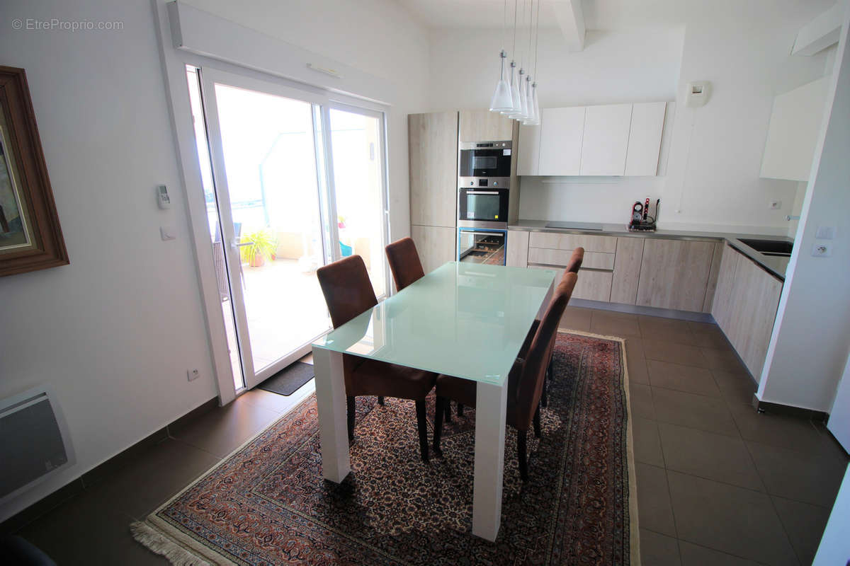 Appartement à ROQUEBRUNE-CAP-MARTIN