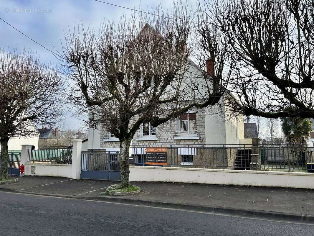 Maison à NEVERS