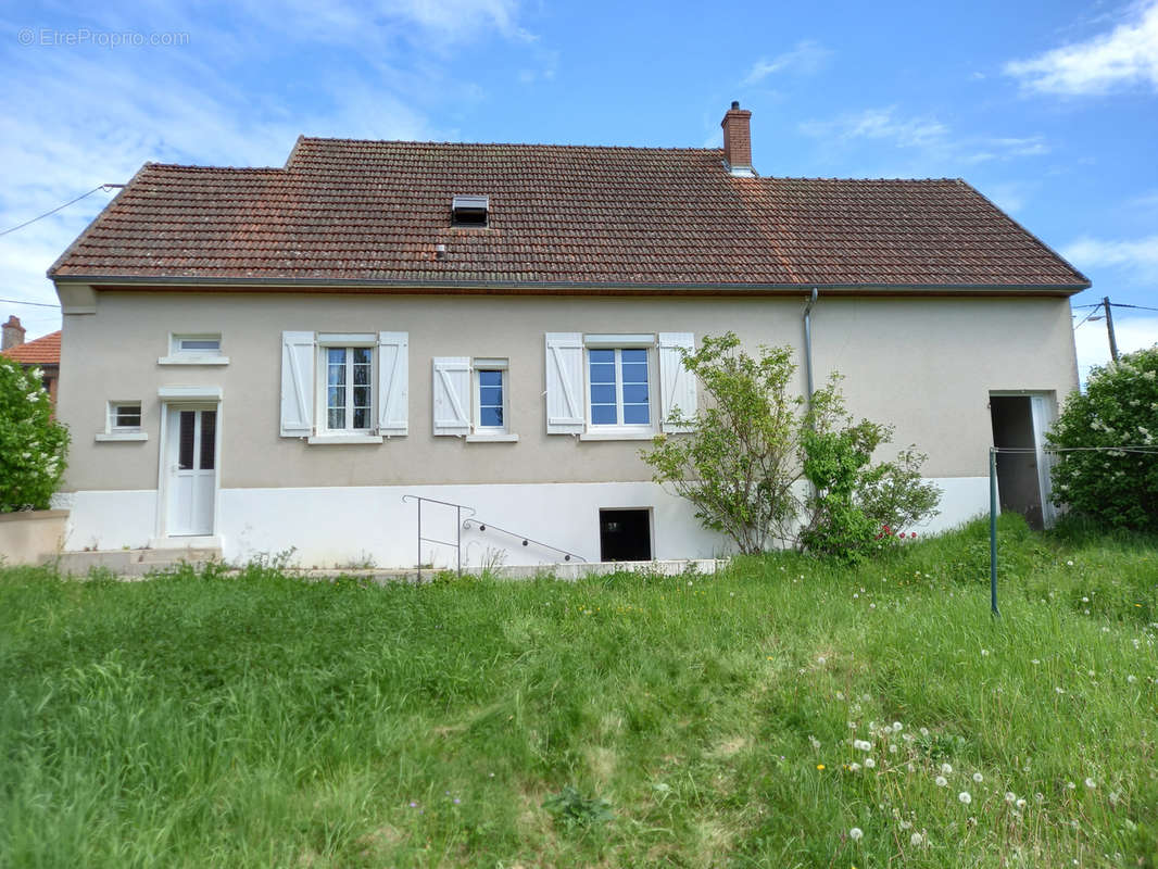 Maison à ARNAY-LE-DUC