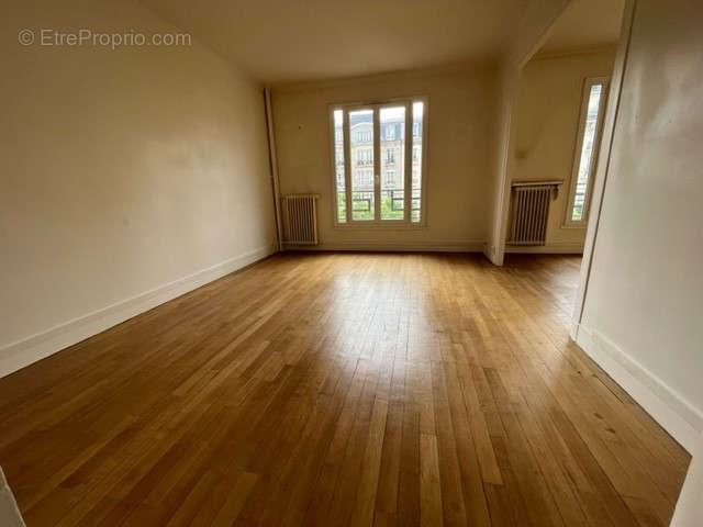 Appartement à CLICHY