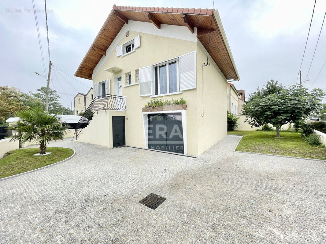 Maison à NOISY-LE-GRAND