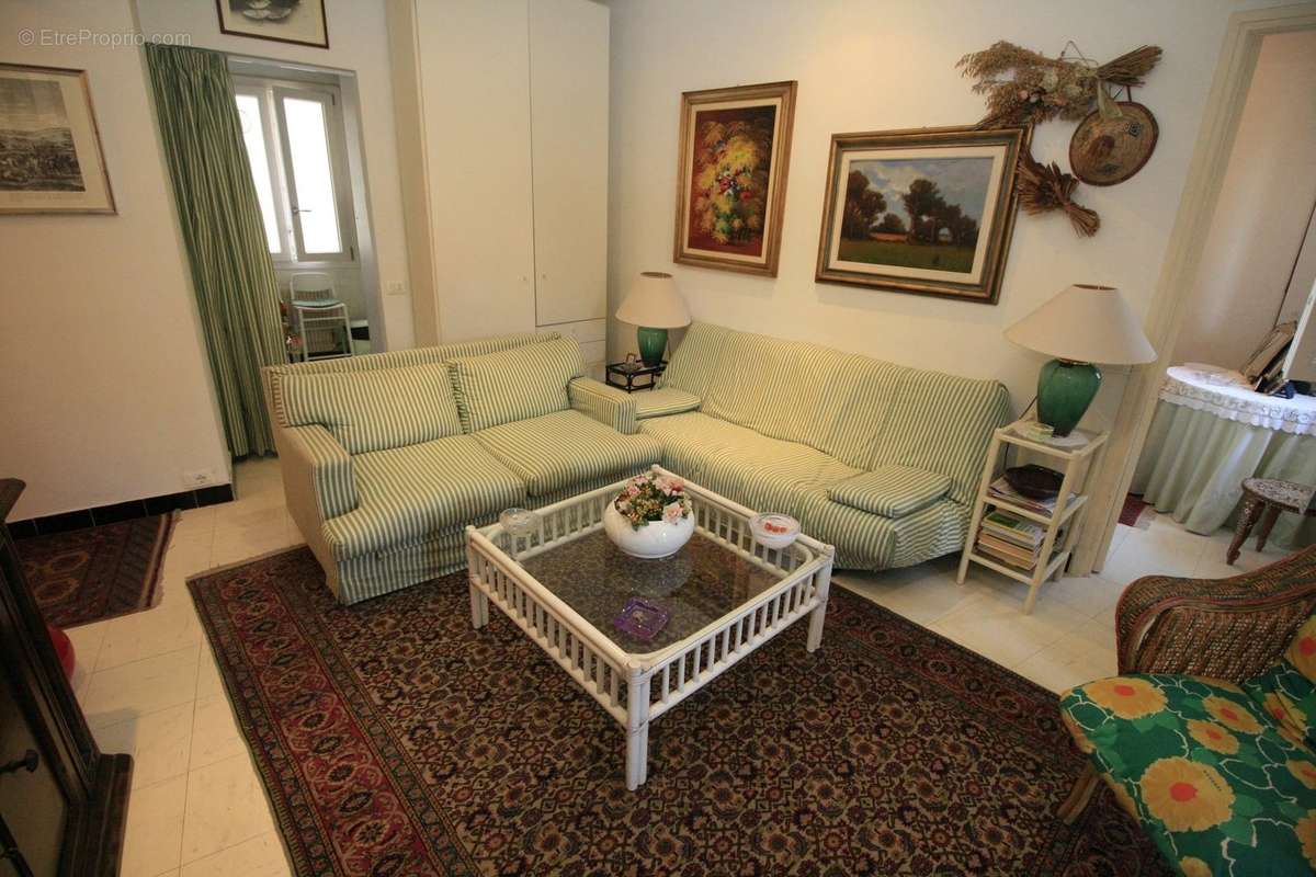 Appartement à MENTON