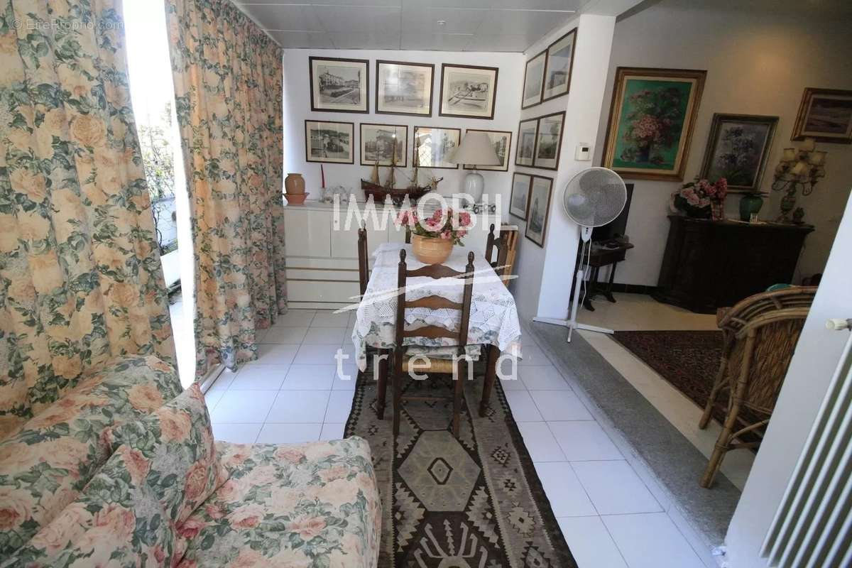 Appartement à MENTON