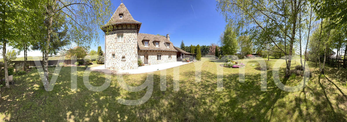 Maison à TAUSSAC