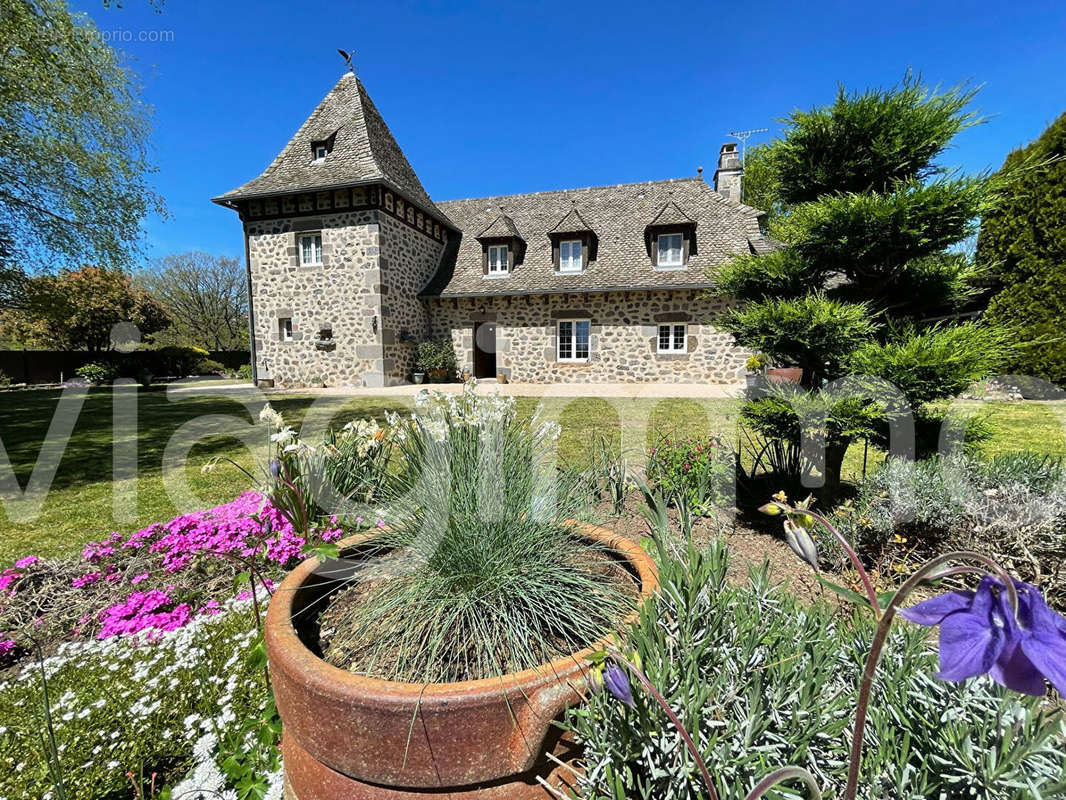 Maison à TAUSSAC