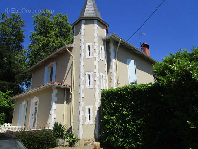 Maison à ROQUEFORT