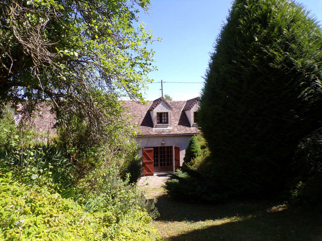 Maison à VILLEMANOCHE