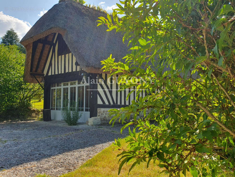 Maison à PONT-L&#039;EVEQUE