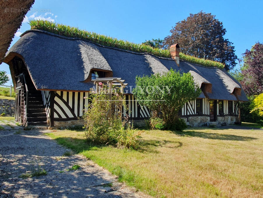 Maison à PONT-L&#039;EVEQUE