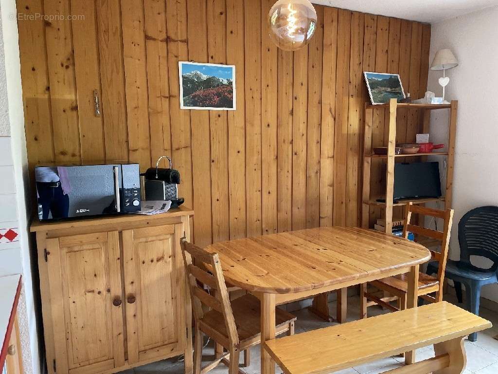 Appartement à MORILLON