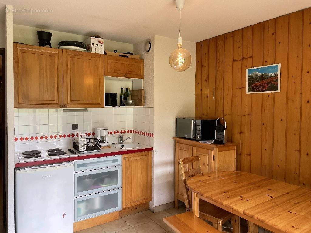 Appartement à MORILLON